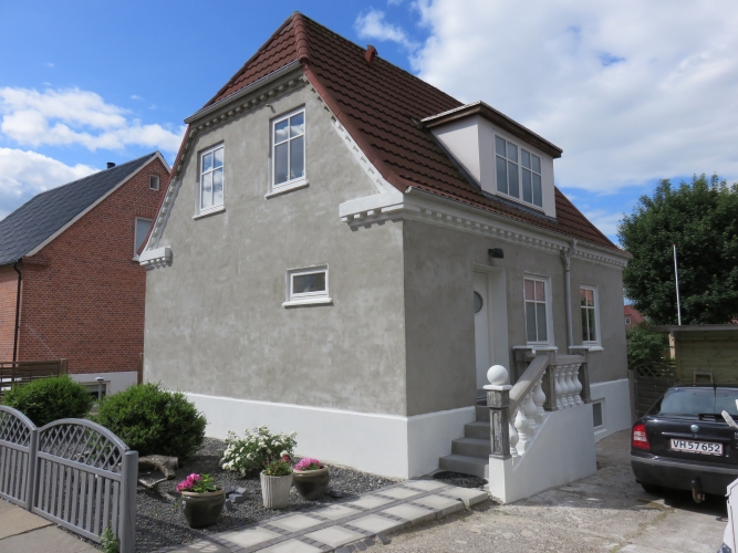 Maling af facade ved private i Aalborg