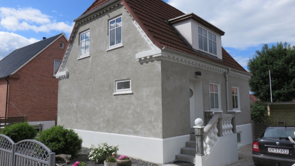 Maling af facade ved private i Aalborg